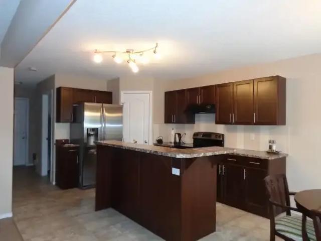For Rent 3 Bedroom House Edmonton AB DS105100807