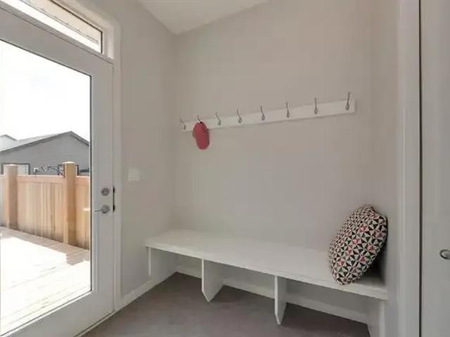 For Rent 3 Bedroom House Edmonton AB DS105226697