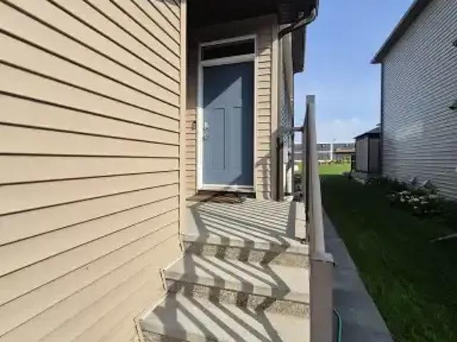 For Rent 3 Bedroom House Edmonton AB DS105226707