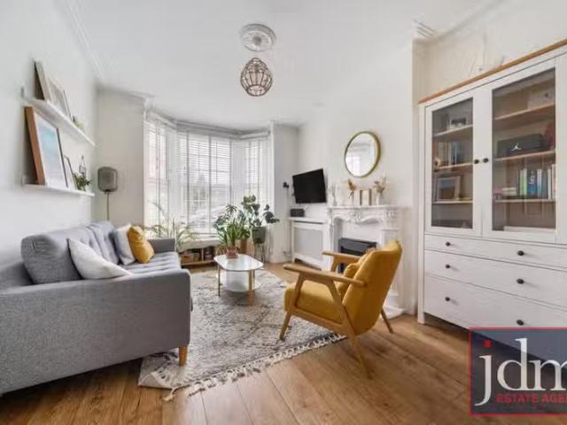 Rental! 3 bedroom house for rent in Coton Road, Welling, DA16