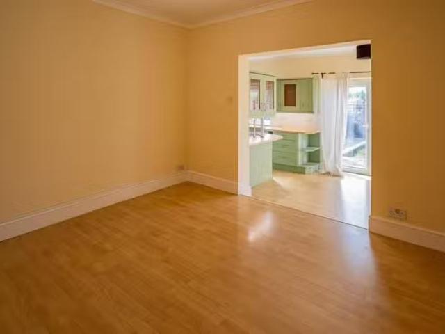 For Rent! 3 bedroom house for rent in Southmead Road, Westbury.