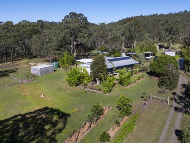 For Rent 3 Bedroom House Firefly NSW DS102820946