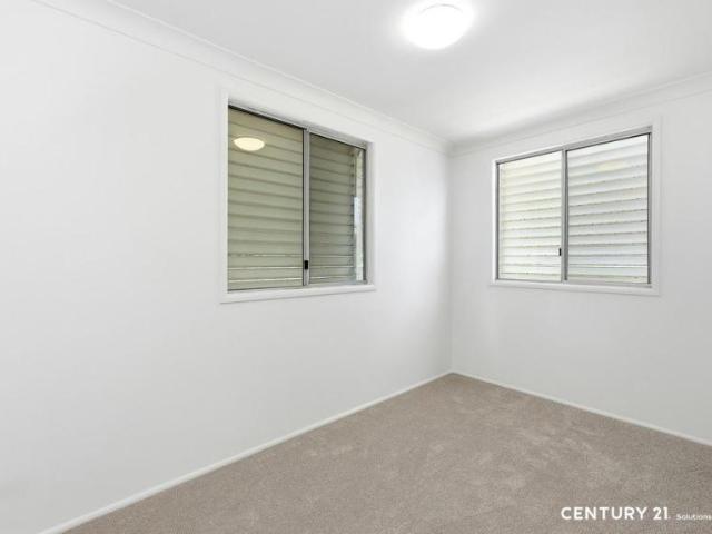 For Rent 3 Bedroom House Frenchville, QLD DS102913621