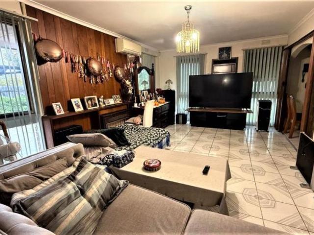 For Rent 3 Bedroom House Keysborough, VIC DS104961450
