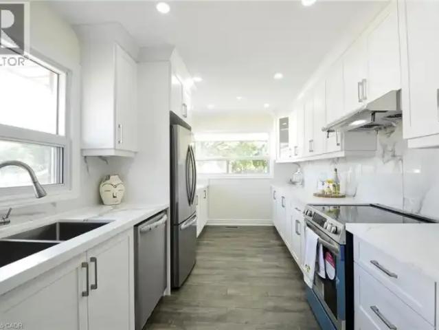 For Rent 3 Bedroom House Kitchener ON DS104106797