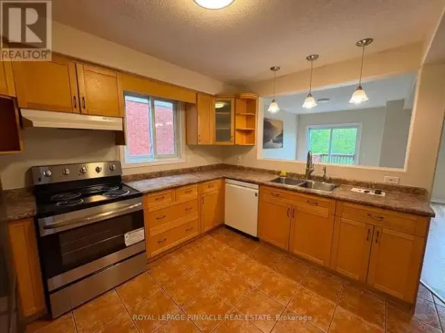 For Rent 3 Bedroom House Kitchener ON DS104471024