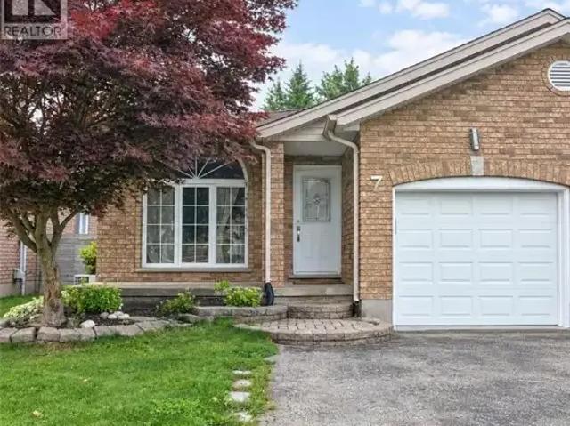 For Rent 3 Bedroom House Kitchener ON DS105394922