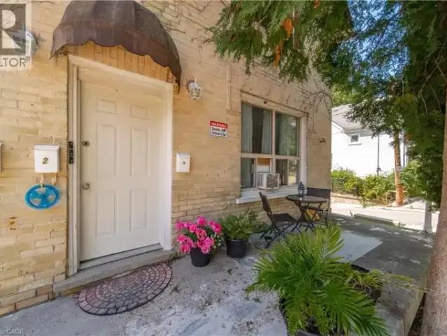 For Rent 3 Bedroom House Kitchener ON DS105623823