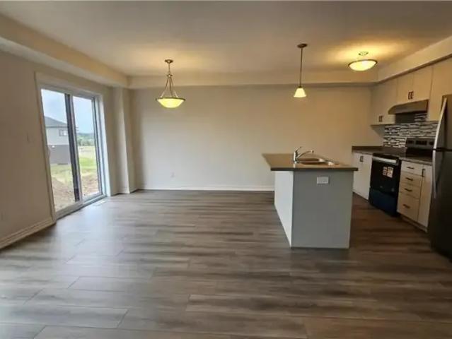 For Rent 3 Bedroom House Kitchener ON DS105704266
