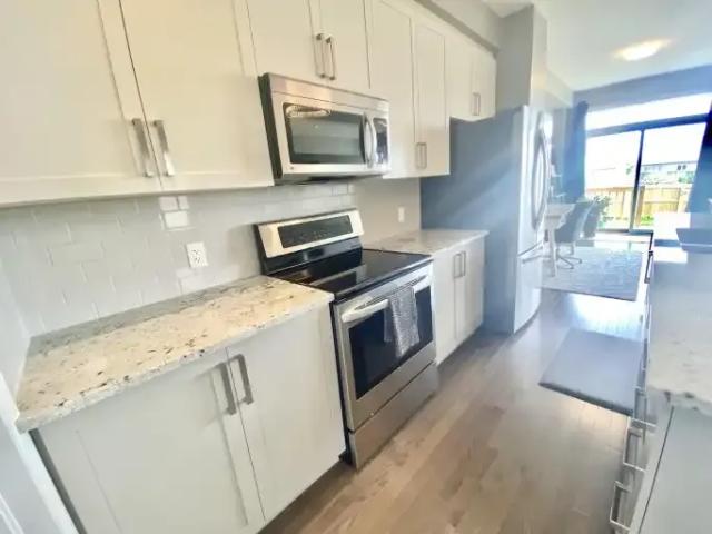 For Rent 3 Bedroom House Kingston ON DS103739961