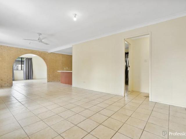 For Rent 3 Bedroom House Kinka Beach QLD DS105972725