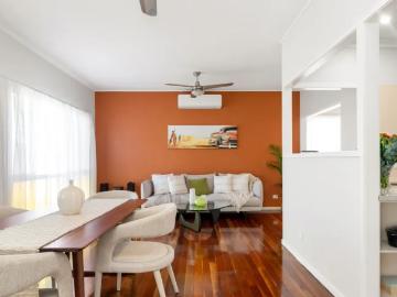 For Rent 3 Bedroom House Holland Park QLD DS102473326