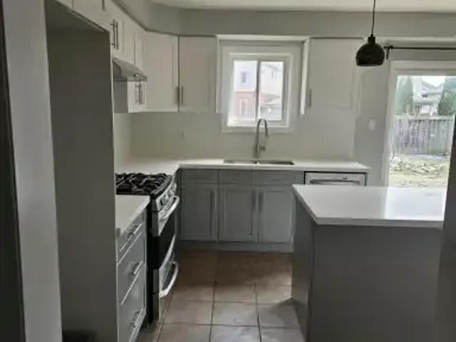 For Rent 3 Bedroom House Hamilton ON DS103030687