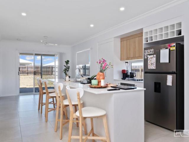 For Rent 3 Bedroom House Hidden Valley QLD DS105571960