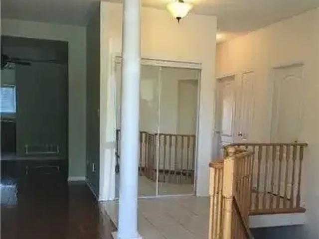 For Rent 3 Bedroom House Innisfil ON DS103368014