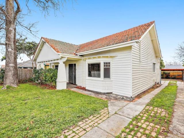 For Rent 3 Bedroom House Oakleigh VIC DS105138004