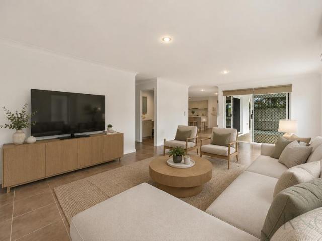 For Rent 3 Bedroom House Mountain Creek QLD DS105075639
