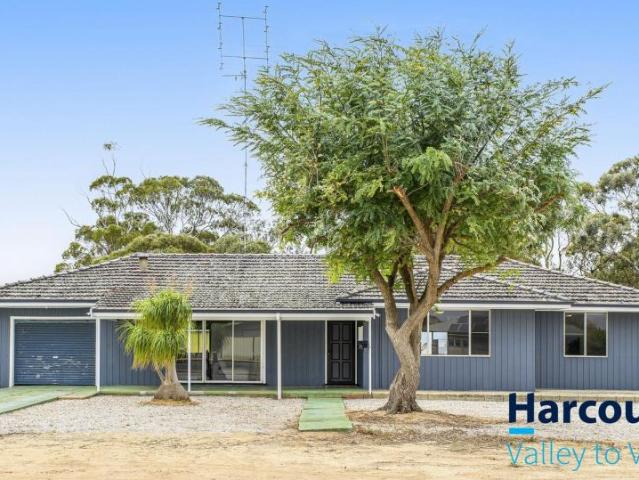 For Rent 3 Bedroom House Moora WA DS106075301