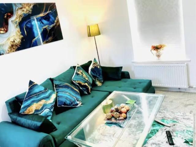 For Rent 3 Bedroom House Manchester Manchester DS100408975