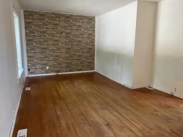 For Rent 3 Bedroom House Sault Ste. Marie ON DS105135513