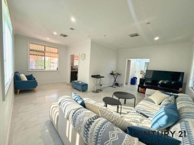 For Rent 3 Bedroom House Seven Hills, DS105719361