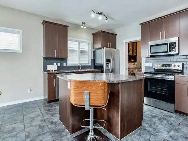 For Rent 3 Bedroom House Sherwood Park AB DS105580879