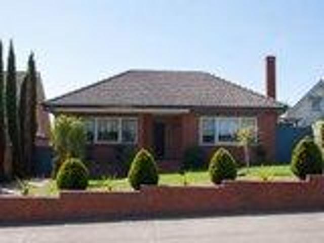 For Rent 3 Bedroom House Strathmore VIC DS103122310