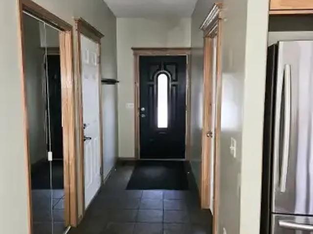 For Rent 3 Bedroom House Strathmore AB DS104292215