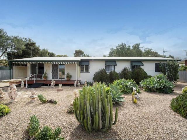 For Rent 3 Bedroom House Port Germein SA DS105863928