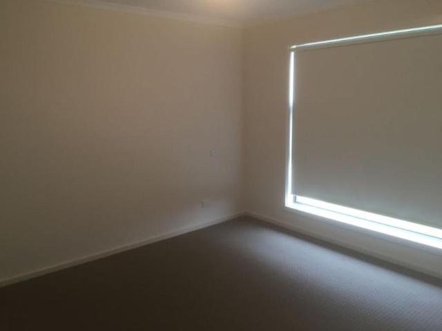 For Rent 3 Bedroom House Paralowie, SA DS105951844