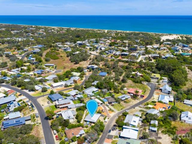For Rent 3 Bedroom House Preston Beach WA DS106074761