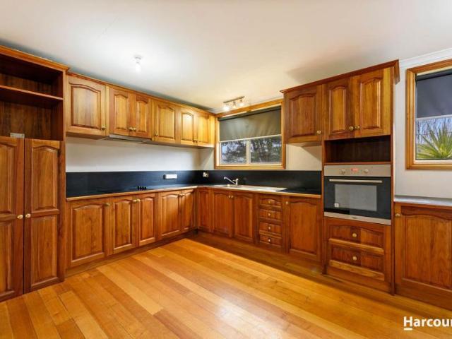 For Rent 3 Bedroom House Queenstown TAS DS106179456