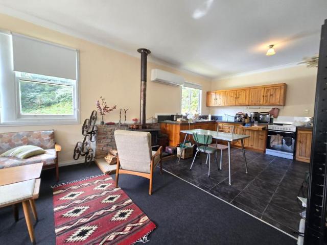 For Rent 3 Bedroom House Queenstown TAS DS106190967