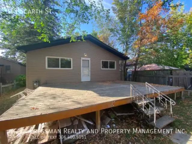 For Rent 3 Bedroom House Regina SK DS103879503
