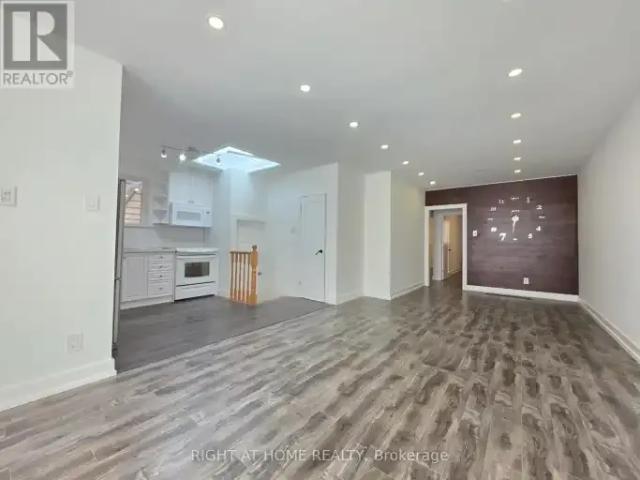 For Rent 3 Bedroom House Richmond Hill ON DS105643430