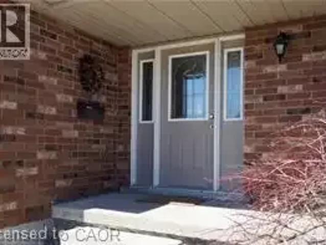 For Rent 3 Bedroom House Waterloo ON DS100444645
