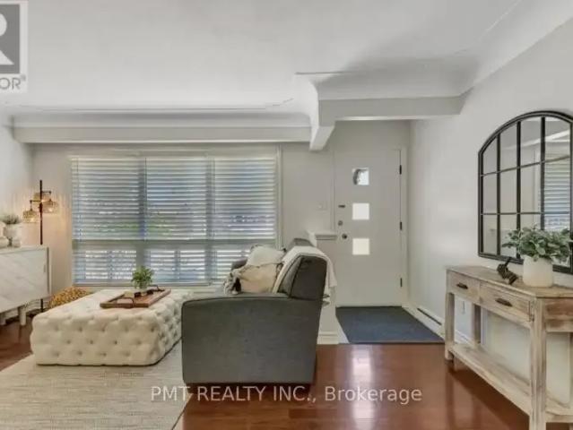 For Rent 3 Bedroom House Waterloo ON DS103652871