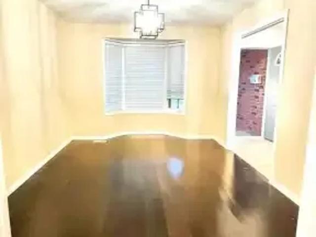 For Rent 3 Bedroom House Waterloo ON DS103770711
