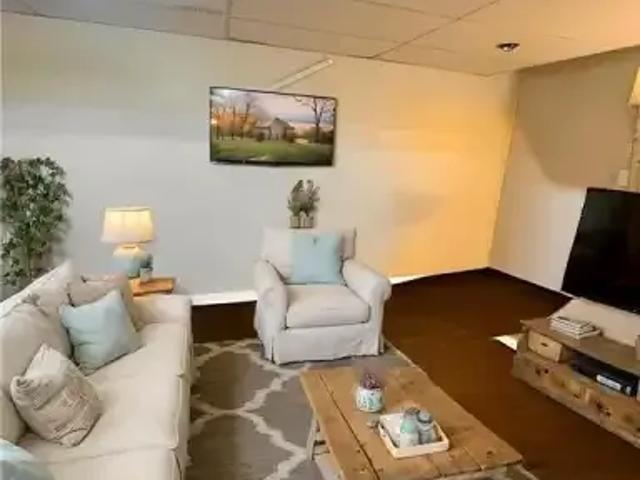 For Rent 3 Bedroom House Waterloo ON DS104754063