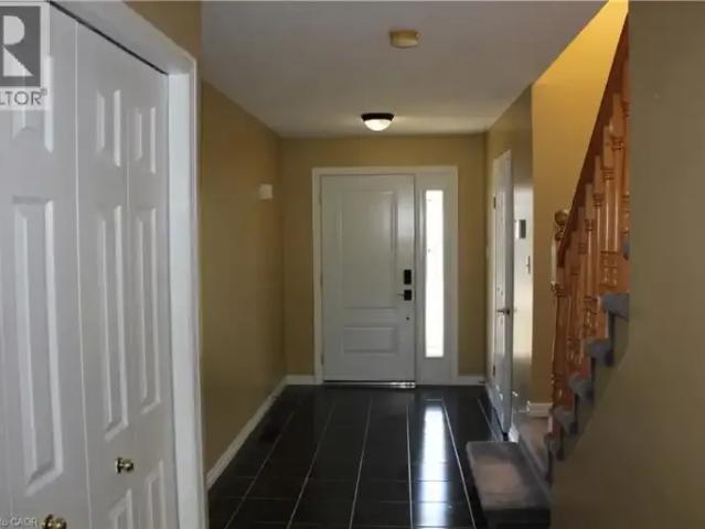 For Rent 3 Bedroom House Waterloo ON DS104782891