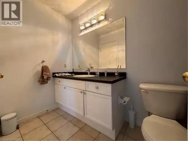 For Rent 3 Bedroom House Waterloo ON DS104876995