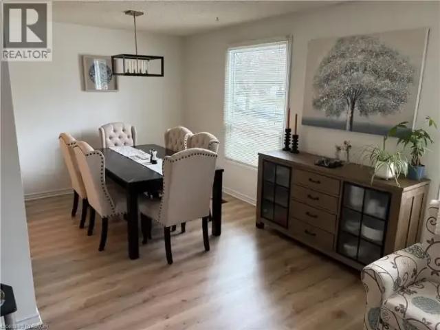 For Rent 3 Bedroom House Waterloo ON DS105467316