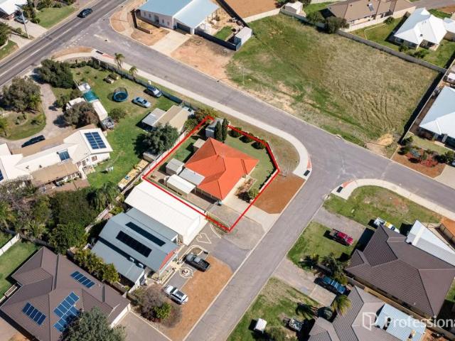 For Rent 3 Bedroom House Waggrakine WA DS105971860