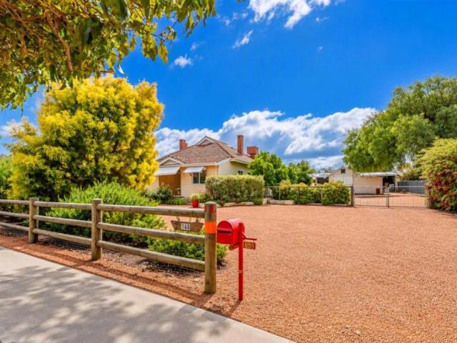 For Rent 3 Bedroom House Waroona WA DS105971094