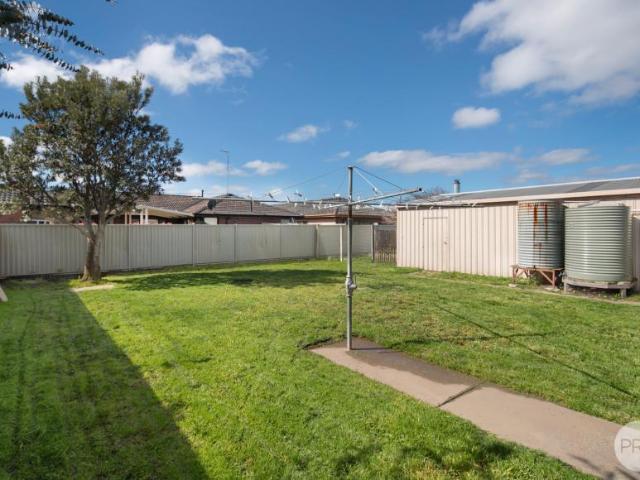 For Rent 3 Bedroom House WENDOUREE VIC DS105944488