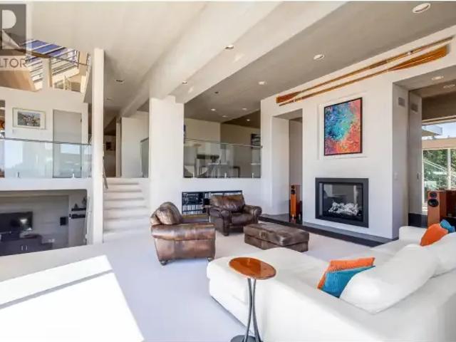 For Rent 3 Bedroom House West Vancouver BC DS104000286