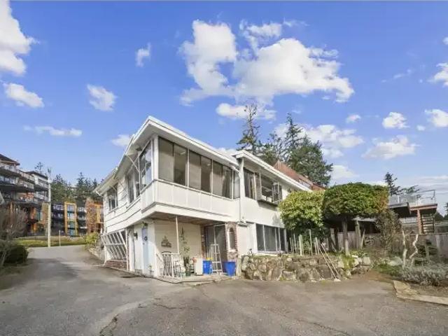 For Rent 3 Bedroom House White Rock BC DS105048012