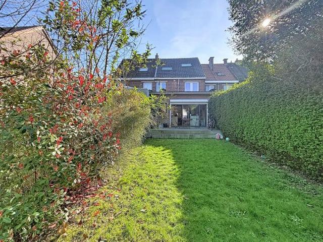 FOR RENT 3 bedroom house with garden