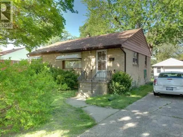 For Rent 3 Bedroom House Windsor ON DLS104470865