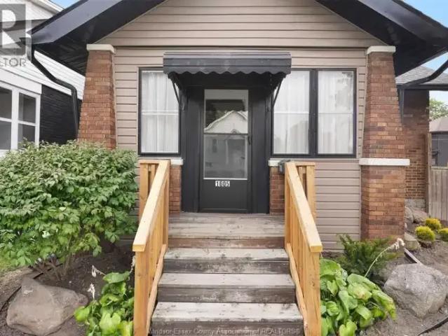 For Rent 3 Bedroom House Windsor ON DLS105151059